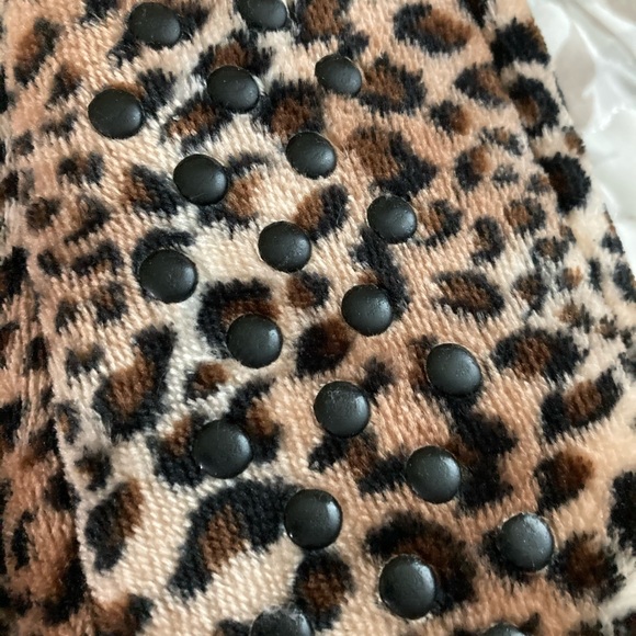 Leopard Print Slippers with Faux Fleece Lining - Picture 5 of 6